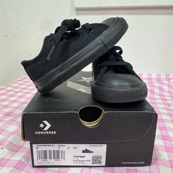 Converse Kids Black Low-Top Canvas Sneakers