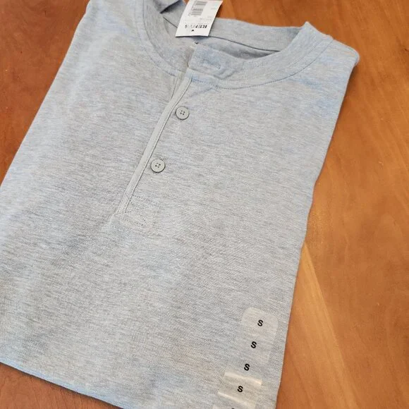 Gap Light Gray Henley‎ Shirt - Men's Size Small NEW
