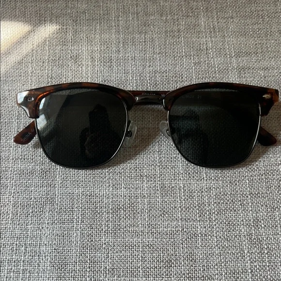 Foster Grant Tortoiseshell Frame Sunglasses, women’s
