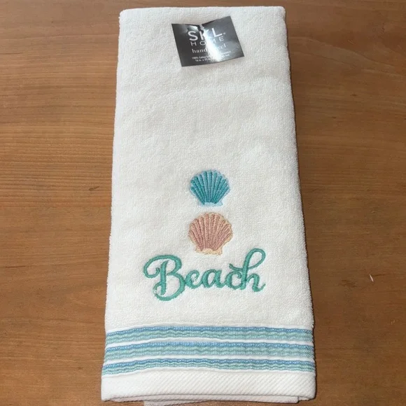 SKL Home White teal Beach seashells kitchen bath Hand Towel Embroidered new