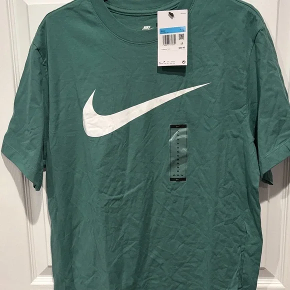 Nike Men's Teal Short Sleeve Tee size medium NWTs