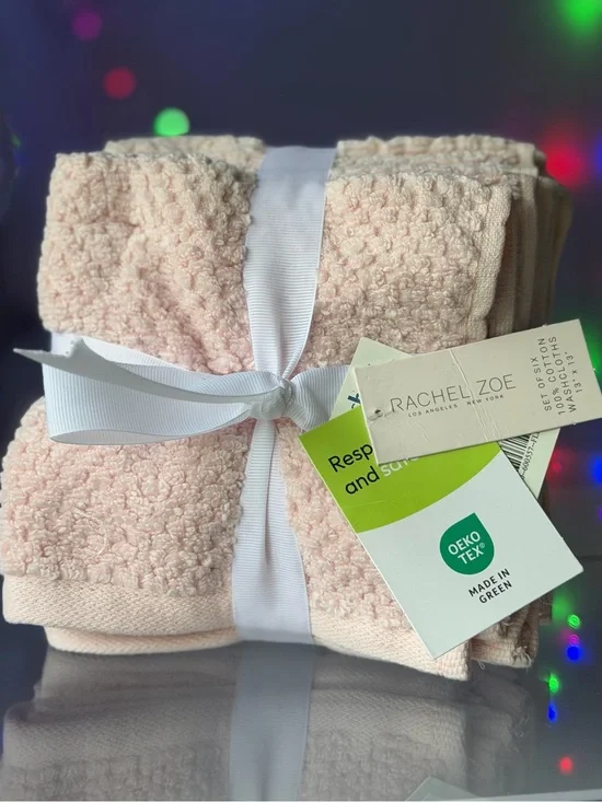 Rachel Zoe blush pink textured Cotton washcloths towels Bathroom Decor