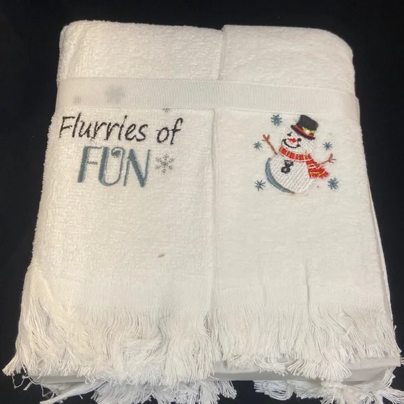 Serafina Home Christmas / Holiday Finger Tip Towels - set of 4