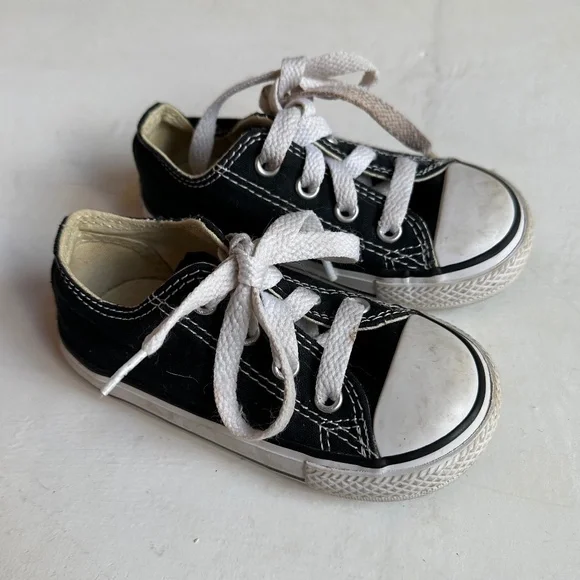 Converse Black Sneakers
