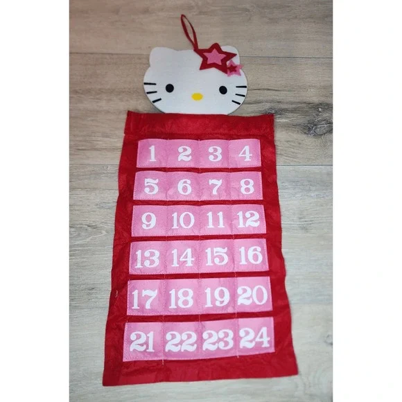 Hello Kitty  Sanrio Walgreens Exclusive 2014 Felt Calendar‎