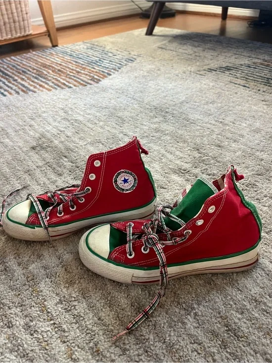 Converse Kids/ Woman size 3- High-Top Christmas Sneakers