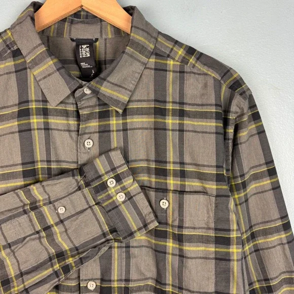 Mountain‎ Hardwear Men's Large Gray Yellow Plaid Long Sleeve Button Up Shirt