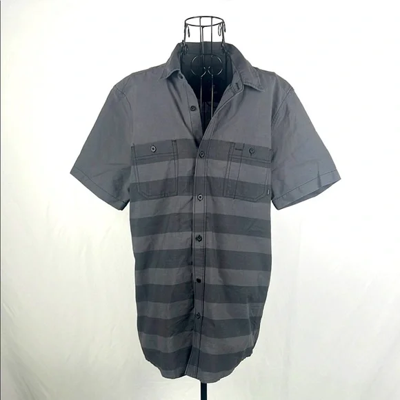 Amplify Gray Casual Button Down Shirt Mens Medium Short Sleeve‎ Striped