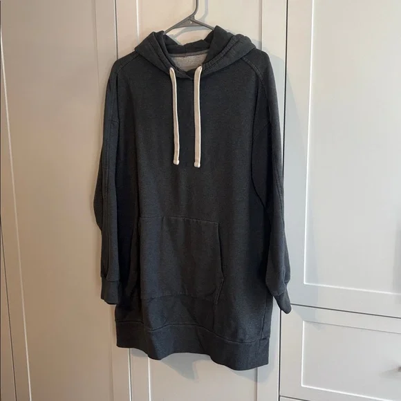 Everlane hoodie