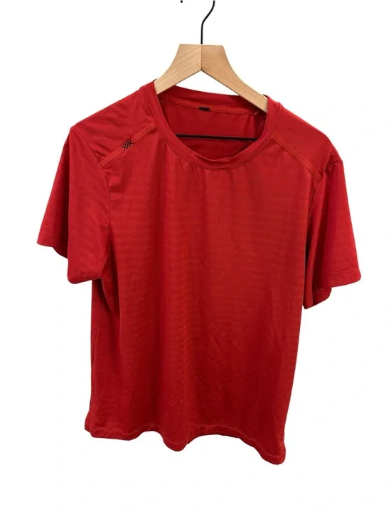 Rhone Performance Training Shirt – Size Large