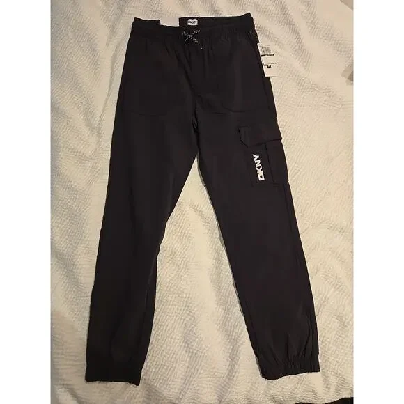 DKNY BOYS STRETCH TECH PULL ON CARGO PANTS SIZE M (10/12)