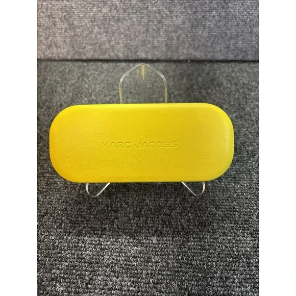 Marc Jacobs~Yellow Hard Shell Eyeglass Case with Cleaning‎ Cloth