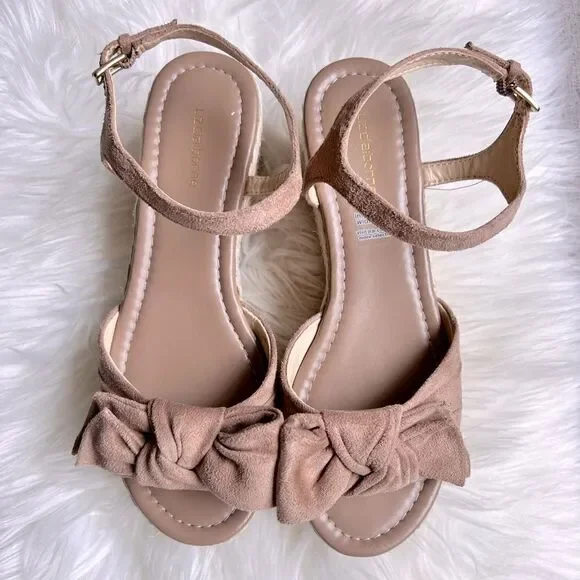 Liz Claiborne bow espadrille wedges