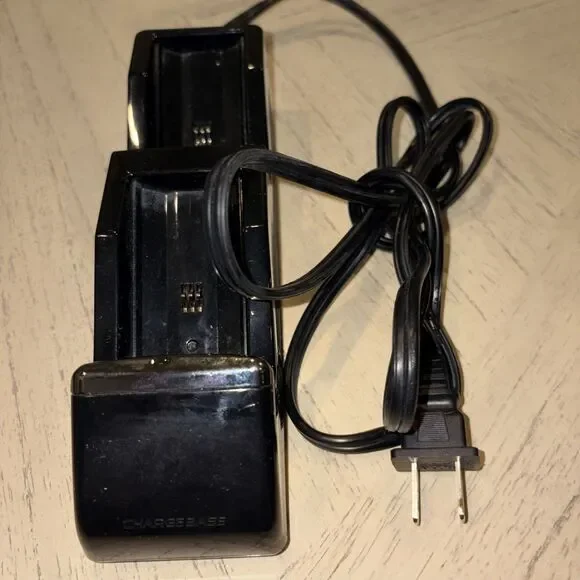 Nyko Dual Controller Charger/ Docking Station 86074-A50 Black for Xbox 360