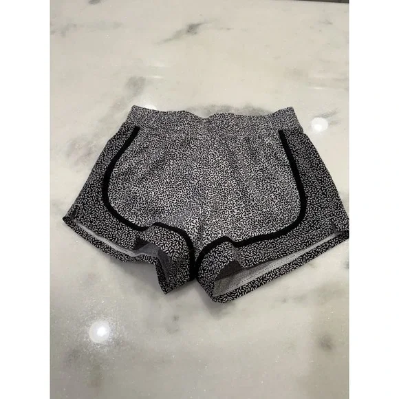 New DSG Mid‎ Rise Stride Short Girls Medium 10-12