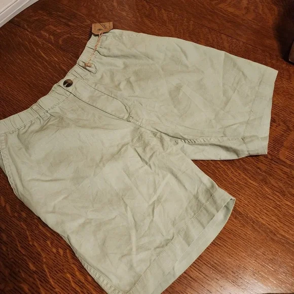 Authentic Gear N.E. Limited Khaki Shorts‎ Mens Size Med Causal Preppy New. Fun