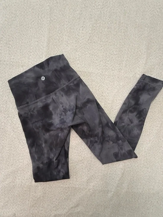 Lululemon Bundle: Size 0 Align Biker Shorts & Wunder Train Diamond Dye Leggings