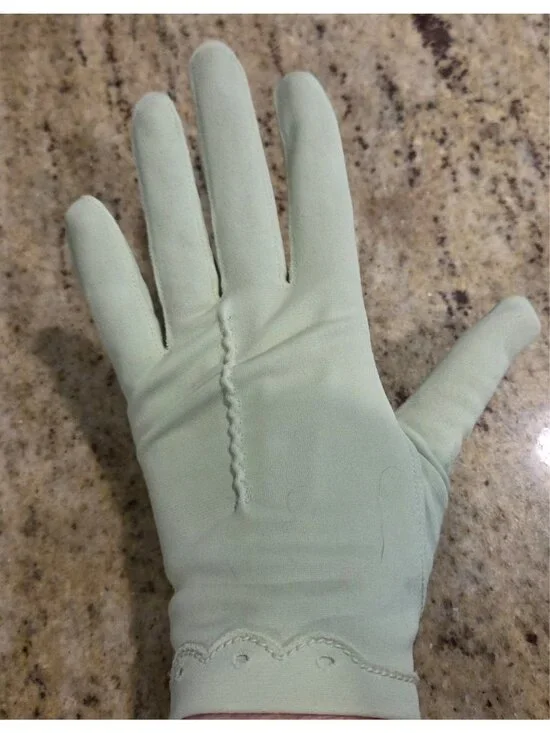 Vintage Womens Size L/XL 7.5 Green Nylon Formal Short Gloves Scallop Edge