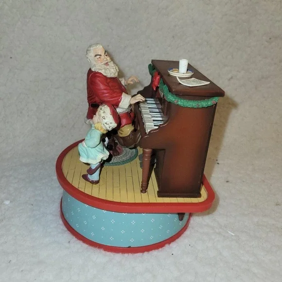 Enesco 1988 Small World of Music‎ Santa the Entertainer Music Box Animated