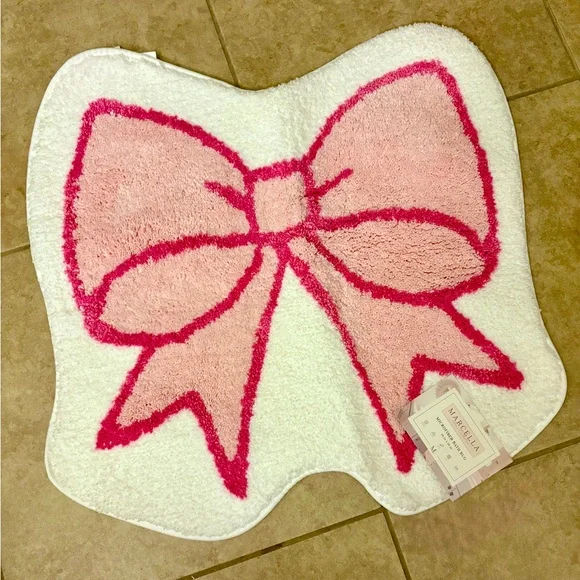 MARCELLA Coquette Bow Microfiber Pink and White‎ Bath Rug NWT
