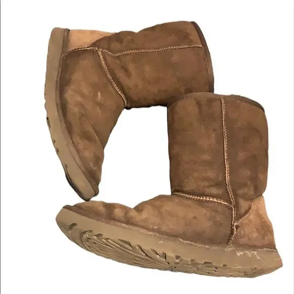 UGG Classic Short Boots S/N 5825