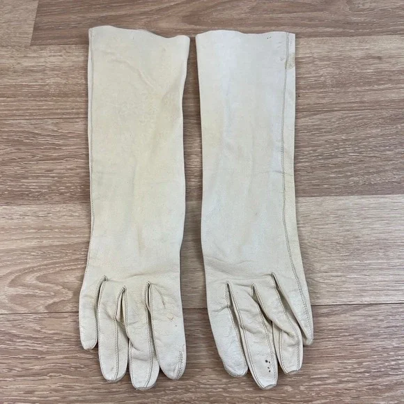 Vintage Caresskin by Superb Cream Leather Opera Length Gloves Size 6.5 Washable