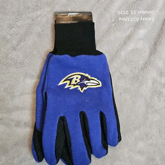 BALTIMORE RAVENS NFL‎ Sport Utility Gloves w/ PVC Gripper Dots, One-Size - NEW!