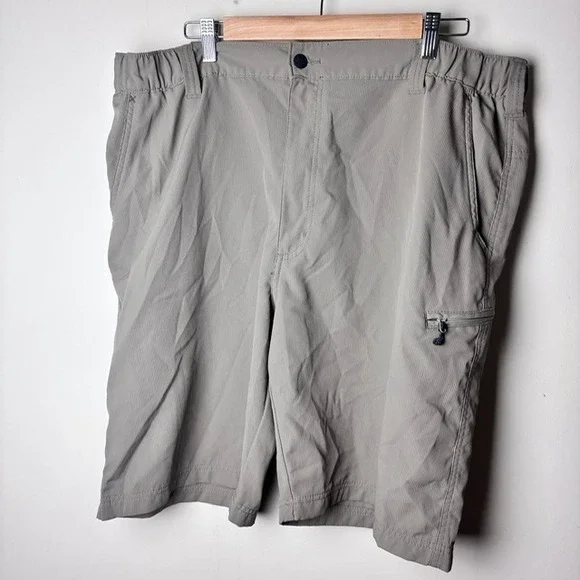 Mens 40 Wrangler Chino Shorts Gray Stretch Outdoor Hike Performance Side Elastic