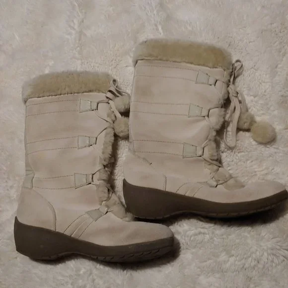 Sporto womens cream lace up suede water boots 9