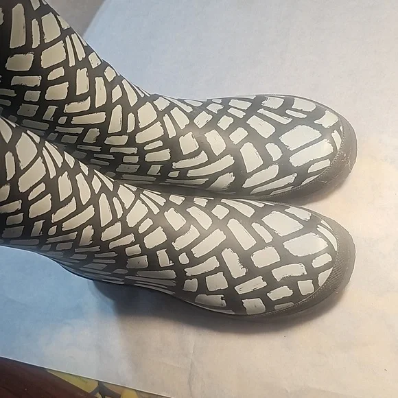 Serra Knee High Rain Boots