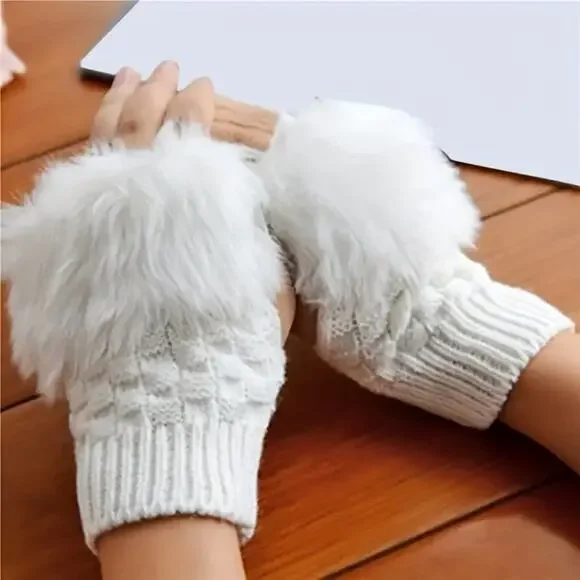 Plush Warm Ribbed Knitted Fingerless Gloves - White