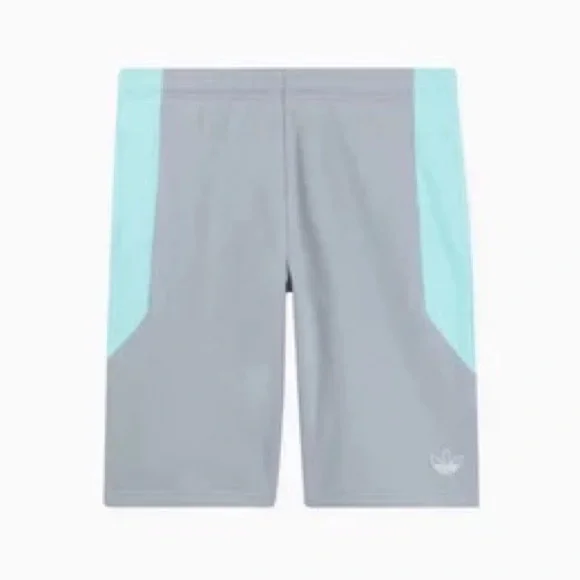 Boys Adidas Gray Basketball Shorts XL/18-20 Style #5444​​