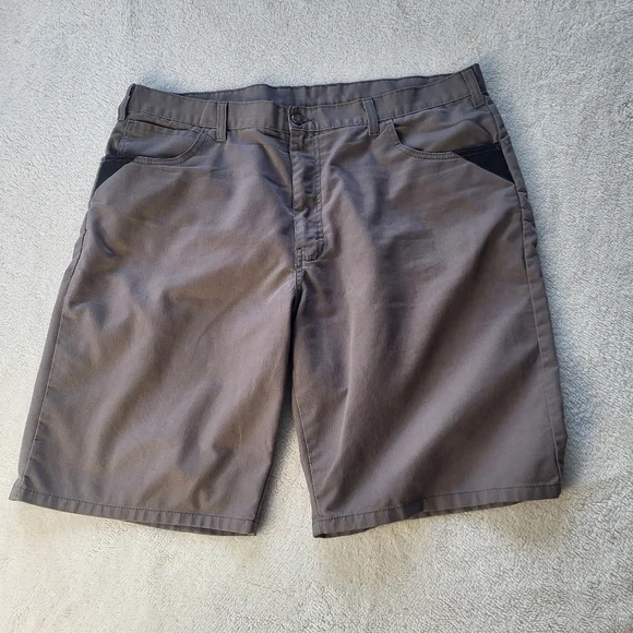 Dickies Men's XL Gray Shorts with Black Tip Pockets
