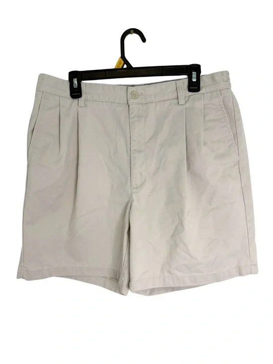 3/$20 Eddie Bauer Men's Shorts in Light Beige