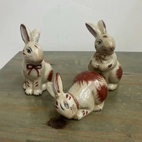 Lot Of 3 Staffordshire Style Bunny Rabbit Small Porcelain Figurine 3-4
