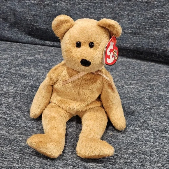 NEW VTG Cashew TY Beanie‎ Baby Soft Gold Tan Teddy Bear Birthday April 22 2000