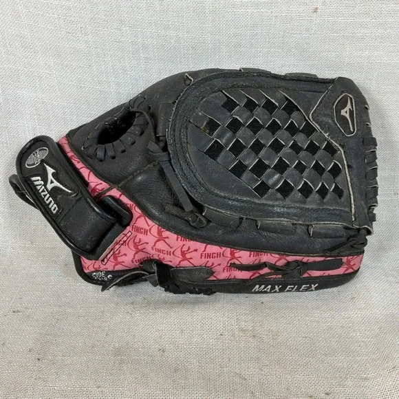 MIZUNO JENNY FINCH 11.5