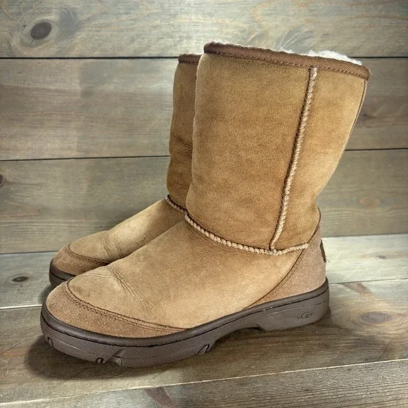 ugg ultimate short womens size 8 shoes brown suede shearling lined snow boots