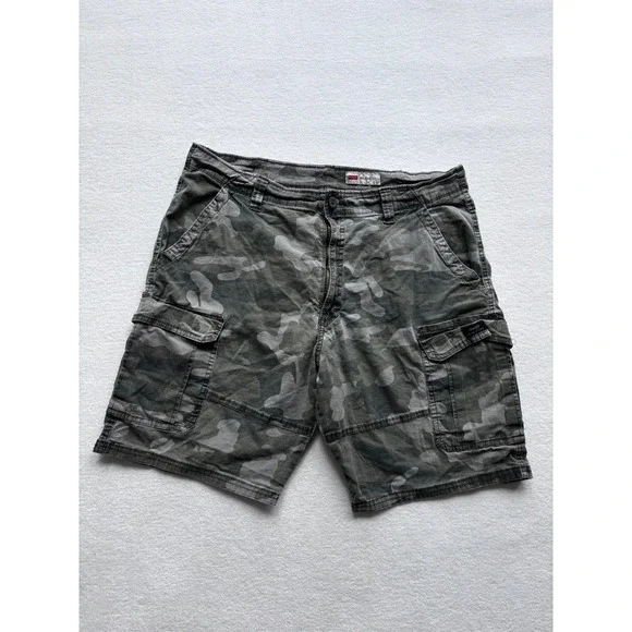 Wrangler Cargo Shorts Mens 38 Grey Camo Relaxed Fit Stretch Ripstop Utility