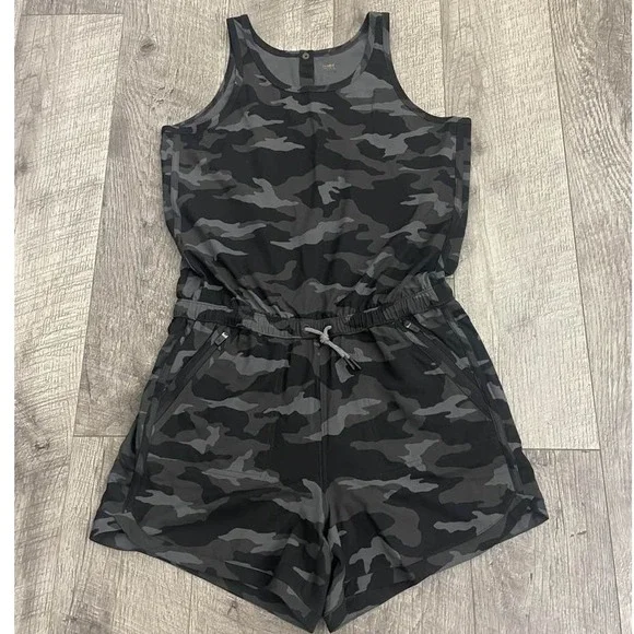 Athleta Girl Black Camo Sleeveless Activewear Romper Girls XXL‎ 16 Zip Pockets