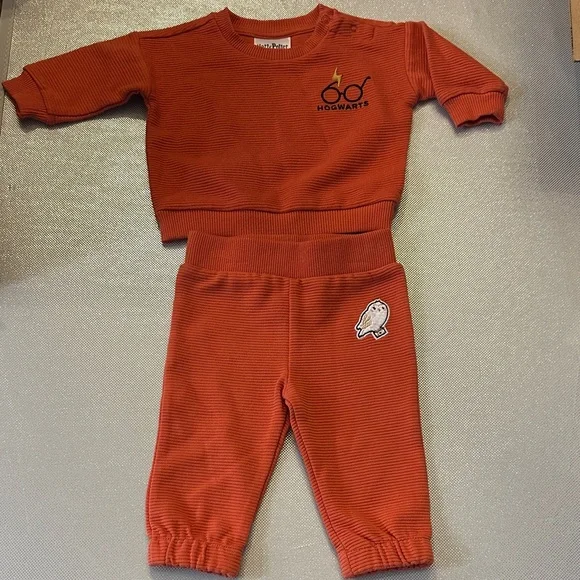 Hogwarts Orange Kids Sweatpants & Joggers Set 0/3 months