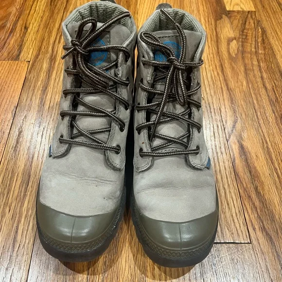 Women's Palladium Work Boots Grey,Size 6.Some‎ stains see pictures