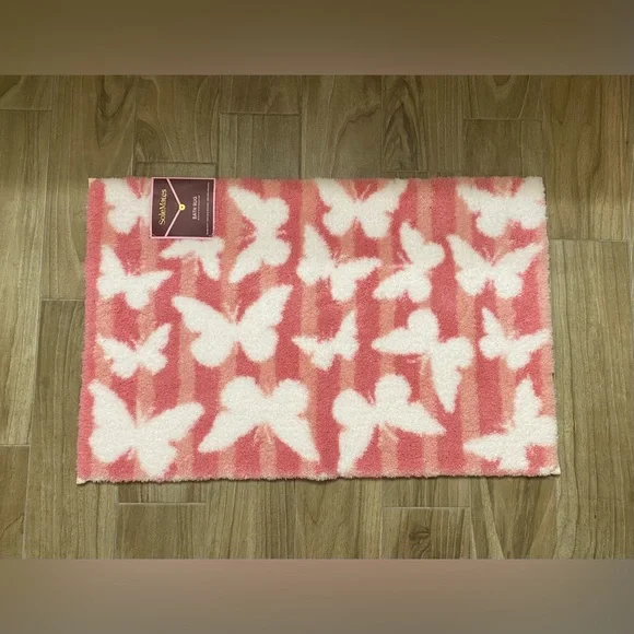 Solemates ❤️ Butterfly Super Soft Cozy Bath Rug 20x32” Pink/White NWT