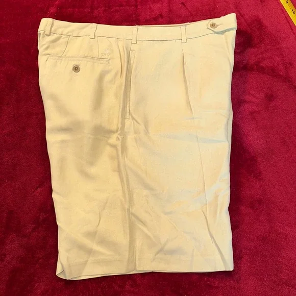 Tommy Bahama TB18 Golf Shorts Mens 36 Tan‎ Silk Lyocell Blend Pleated 9 Inseam