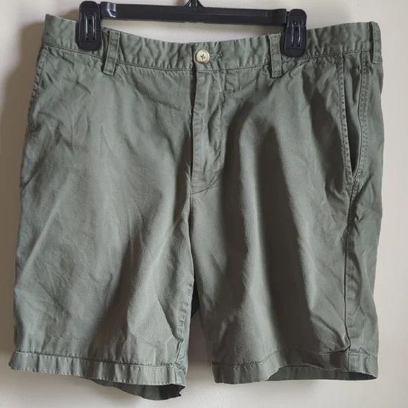 Southern Tide Olive Shorts