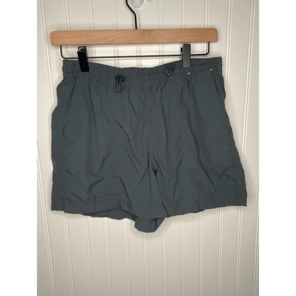 Men's Uniqlo Shorts Size M Gray