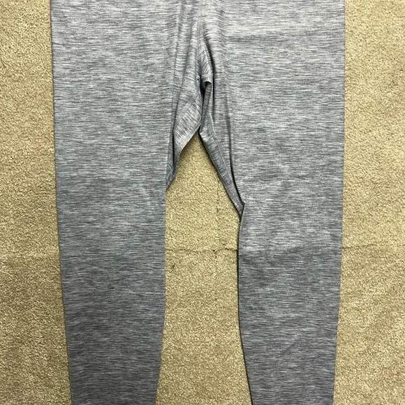 Gray‎ Nike leggings