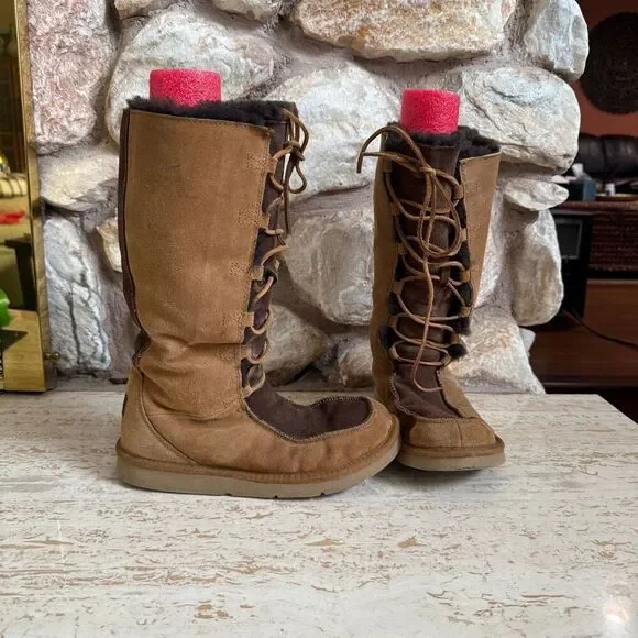 Ugg Australia uptown lace Whitley boot size 8