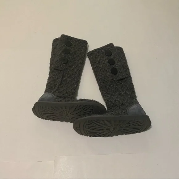 Ugg Australia gray sweater boots, size 6