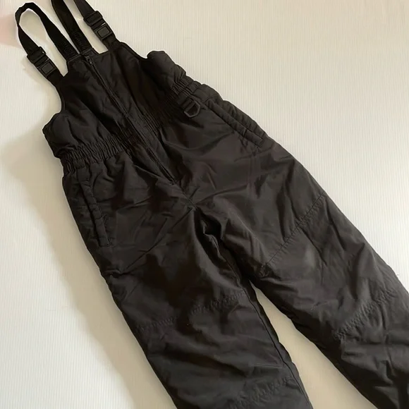 Faded Glory black bib overall snow pants.  Size medium